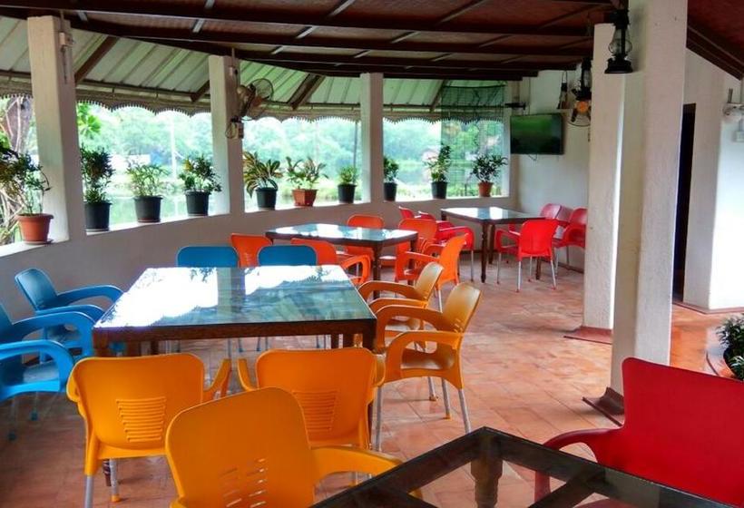 Kadaloram Beach Resort 2