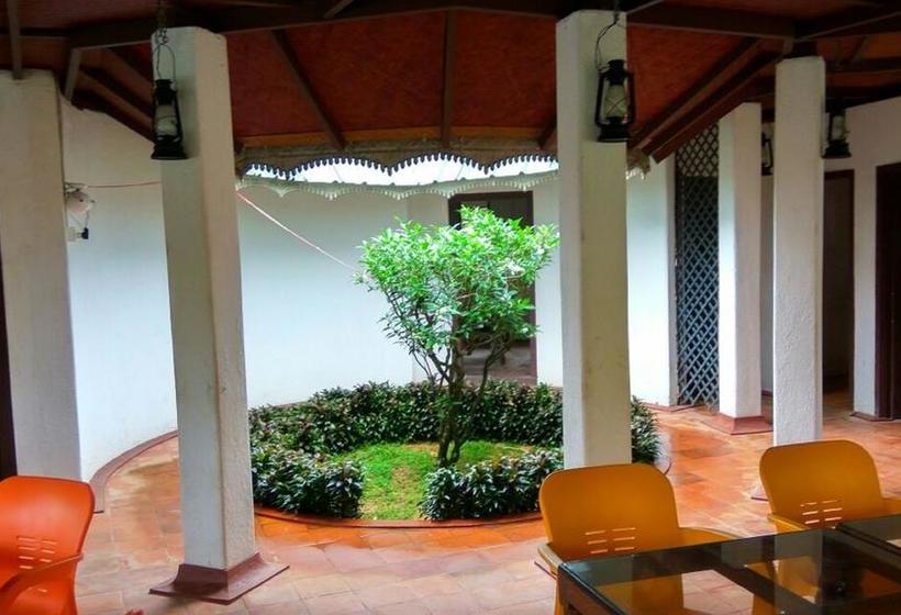 Kadaloram Beach Resort 3