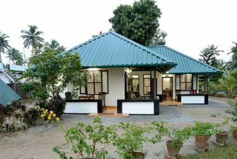 Kadaloram Beach Resort 8