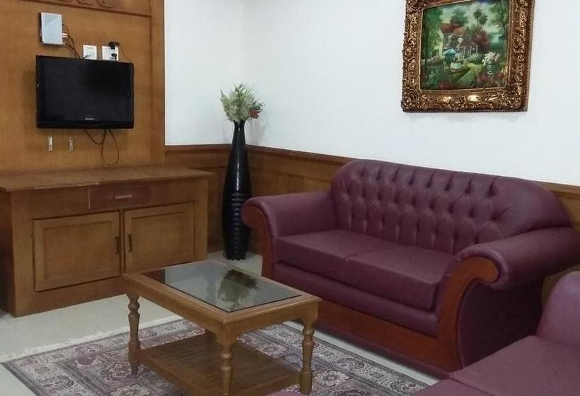 Hotel Grande E Muscat 2