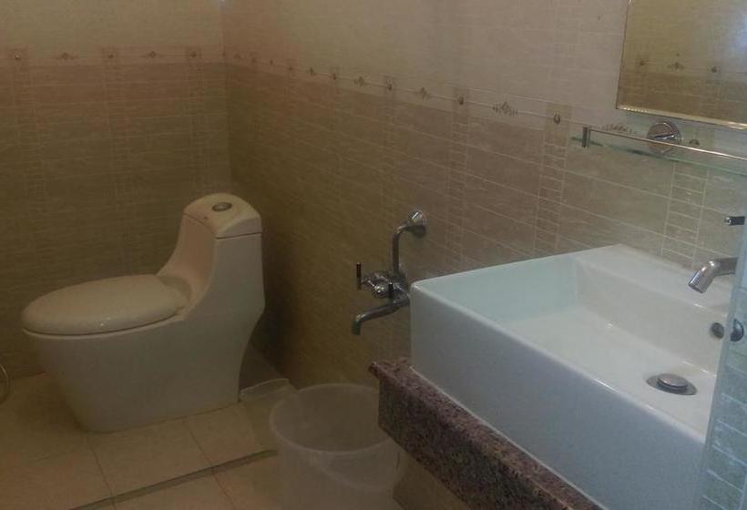 Hotel The Oriental Business 2