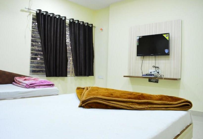 Hotel Mahakal Ashray 7