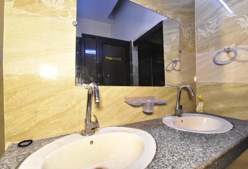 Wow Backpackers Hostel 17