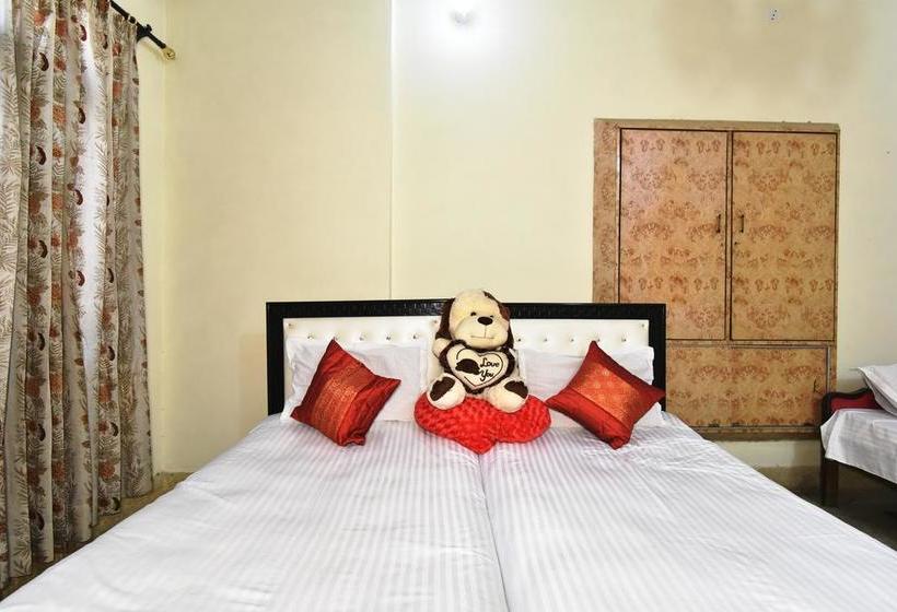 Wow Backpackers Hostel 9