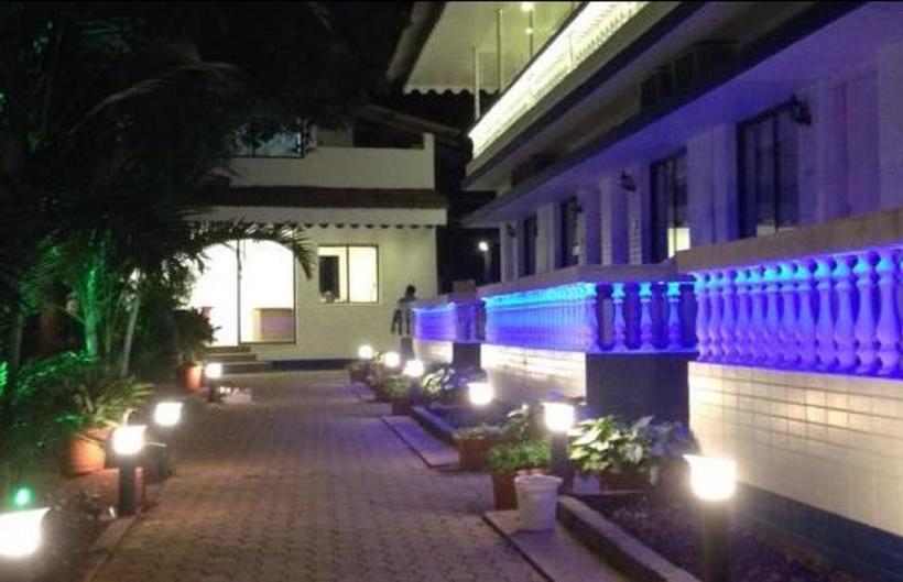 Hotel The Blue Lagoon Resort 10