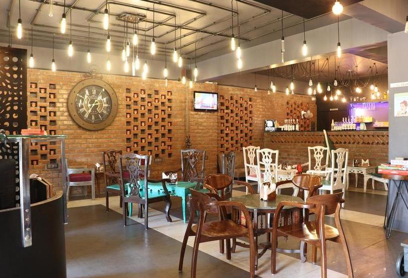 Hotel La 365 Residency 1