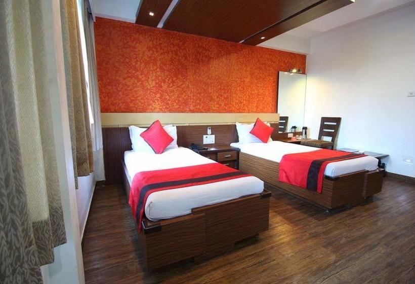 Hotel La 365 Residency 11