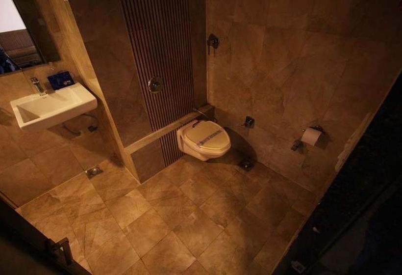 Hotel La 365 Residency 12