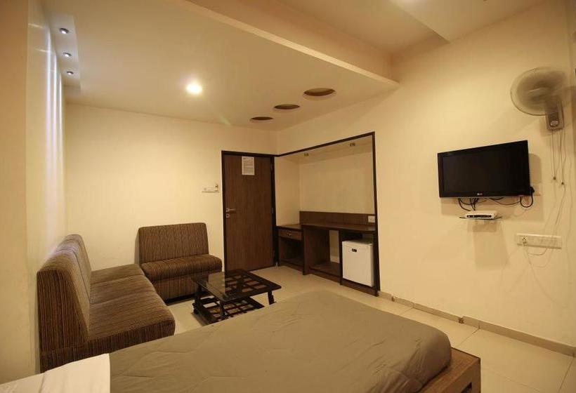 Hotel La 365 Residency 13