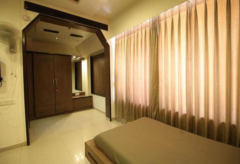 Hotel La 365 Residency 15