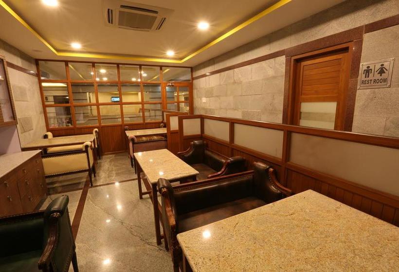 Hotel Mayapuri Amira 19