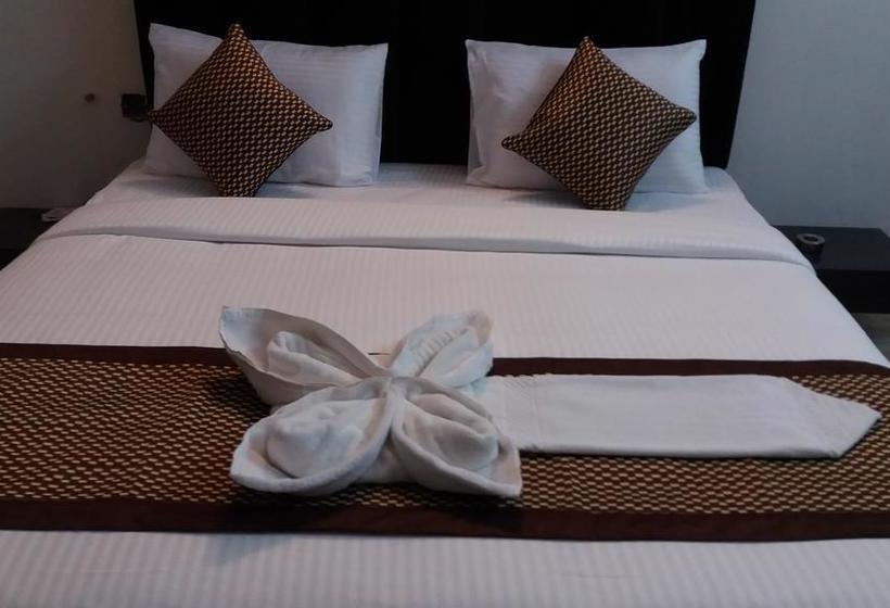 Hotel Cosy Tree Inn 4