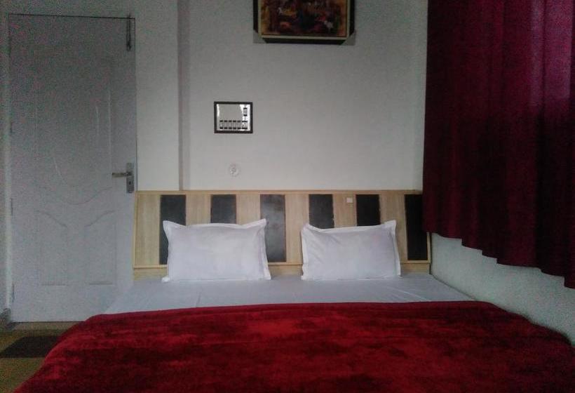 Hotel Aqua Waterfall 9