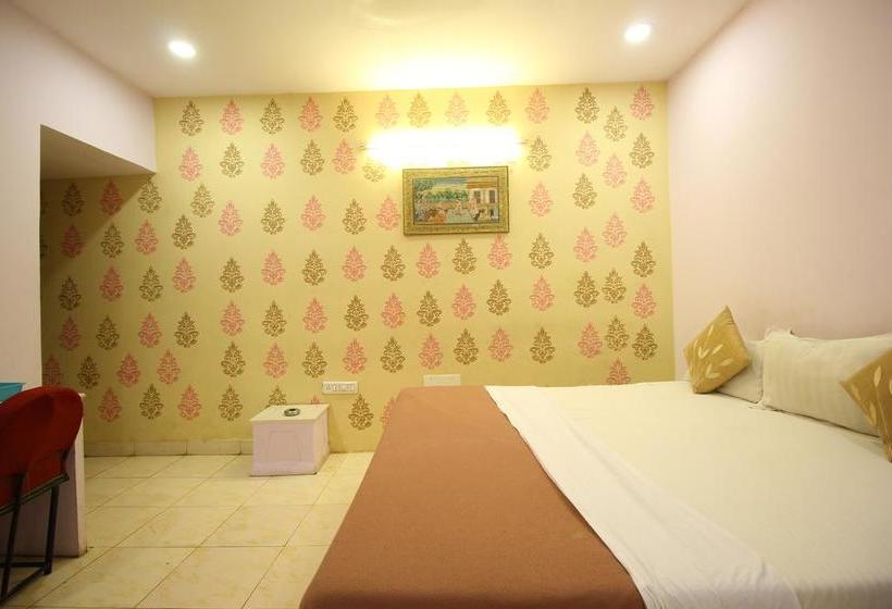 Hotel Poonam Palace Gujarat
