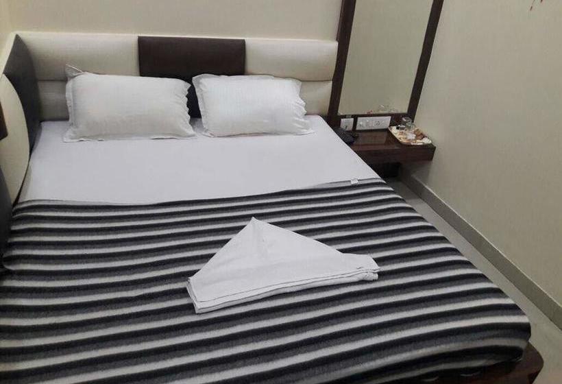 Hotel Crystal International 1