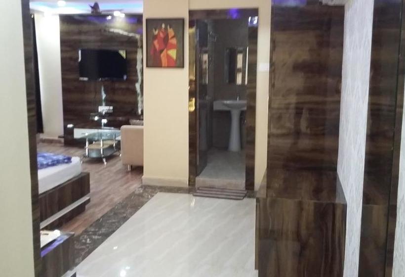 Hotel Crystal International 10