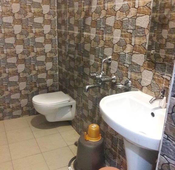 Hotel Crystal International 12