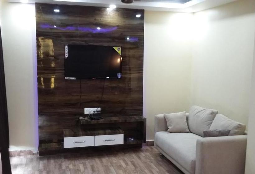 Hotel Crystal International 9