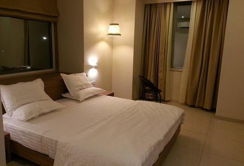 Hotel Qik Stay @ Grand Murlidhar 1