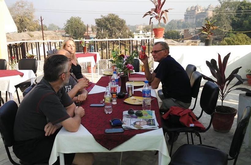 Aditya Hotel Orchha 2