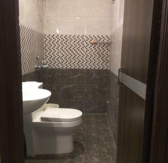 Hotel Olympia Inn 13