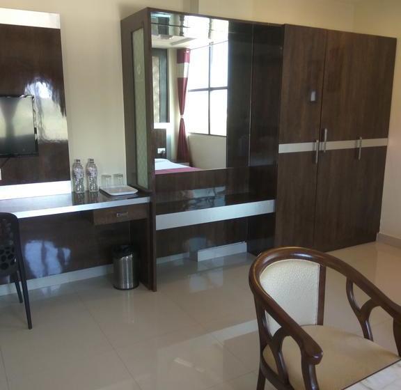 Hotel Olympia Inn 14