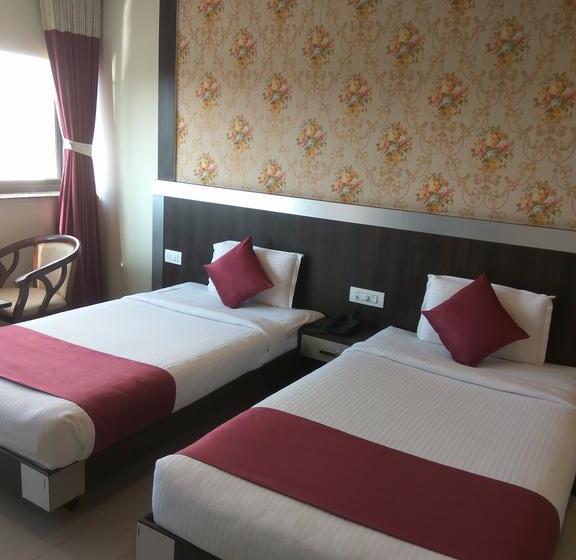 Hotel Olympia Inn 18