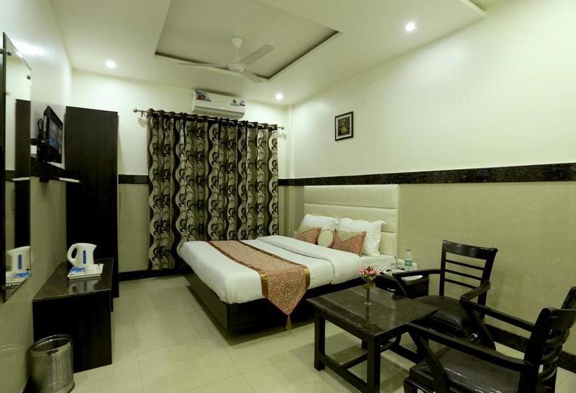 Hotel Ancyra Red Rose 1