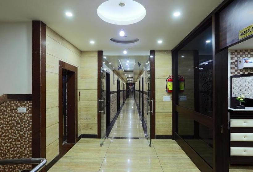 Hotel Ancyra Red Rose 4