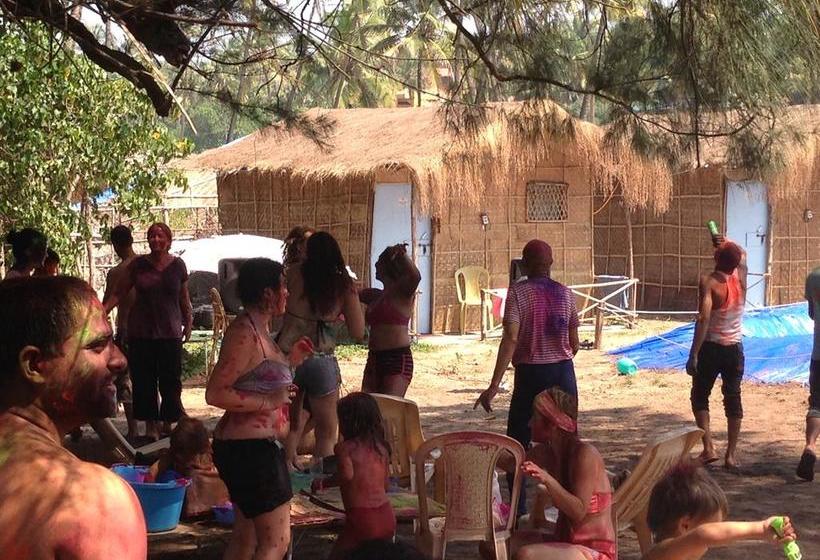 Resort Basho Huts & Cafe 18