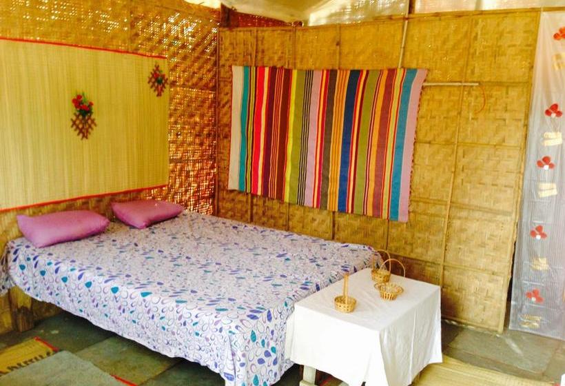 Resort Basho Huts & Cafe 8