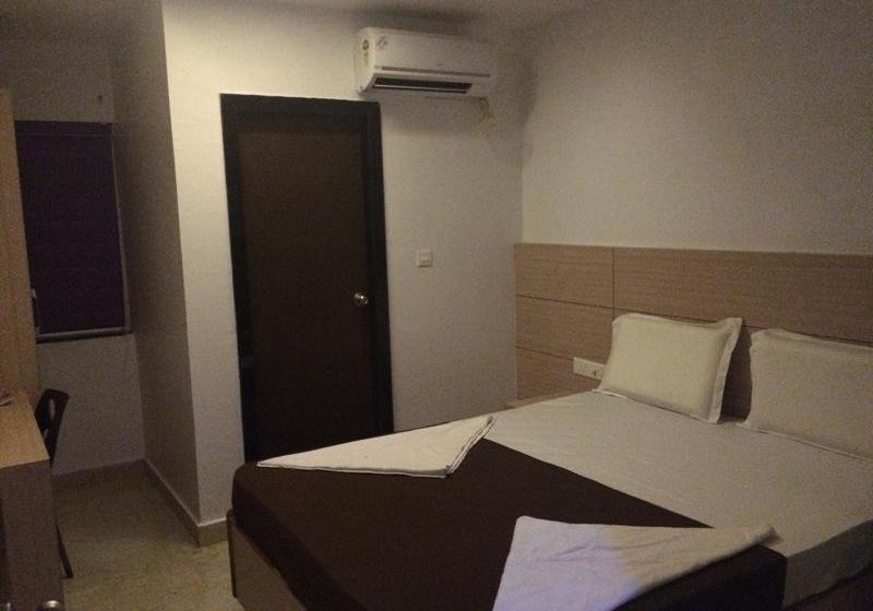 Hotel Sri Aditya Inn 10