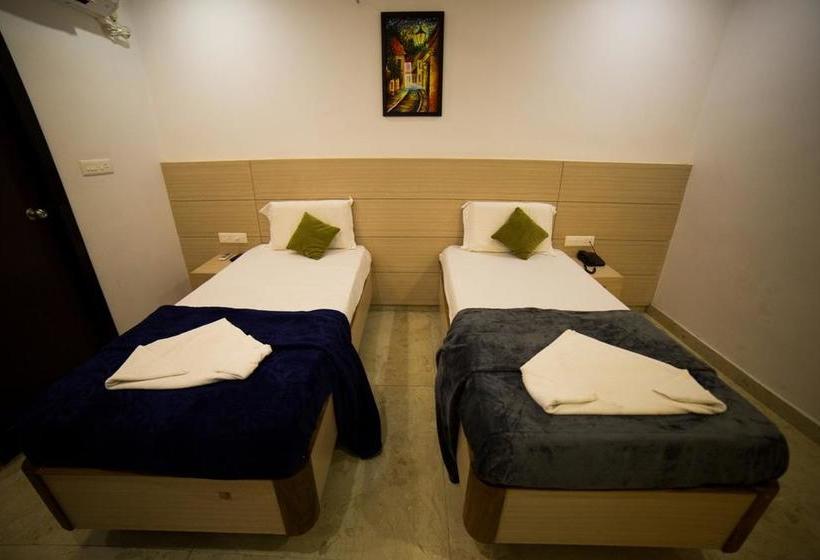 Hotel Sri Aditya Inn 6