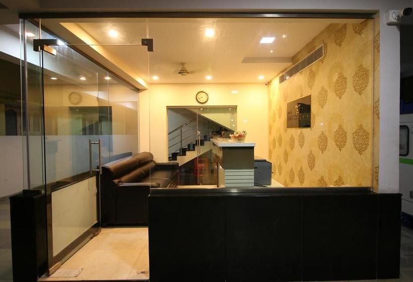 Hotel Sri Maharaja Inn 1