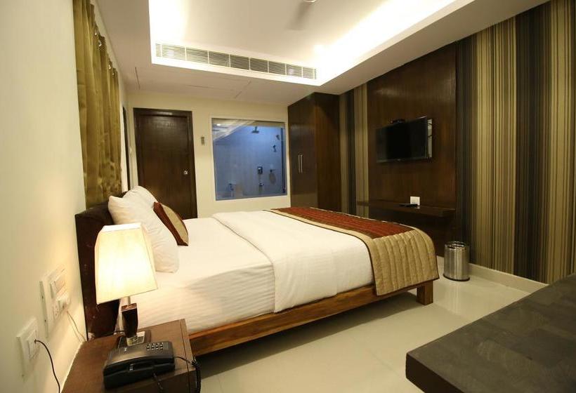 Hotel Sri Maharaja Inn 10