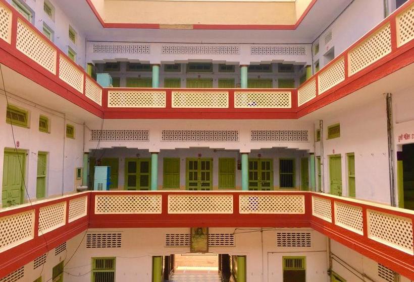 Bed and Breakfast Govind Bhavan @ Har Ki Pauri