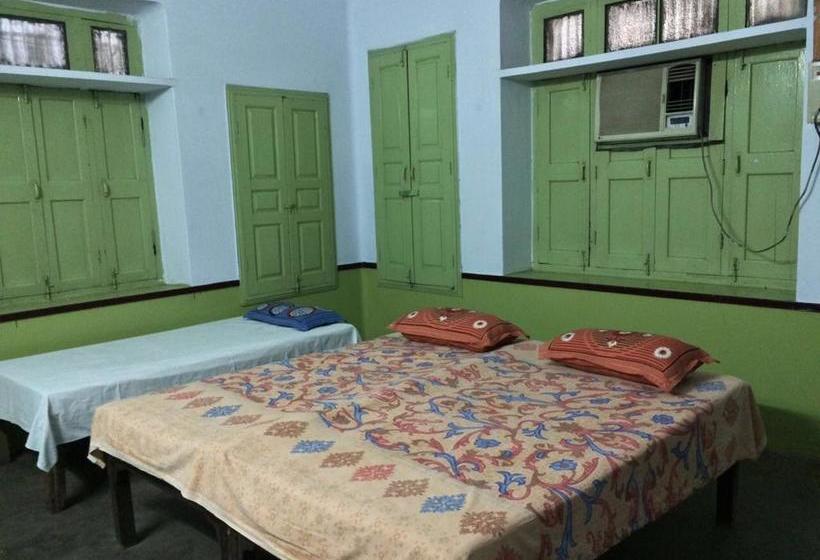 Bed and Breakfast Govind Bhavan @ Har Ki Pauri 19