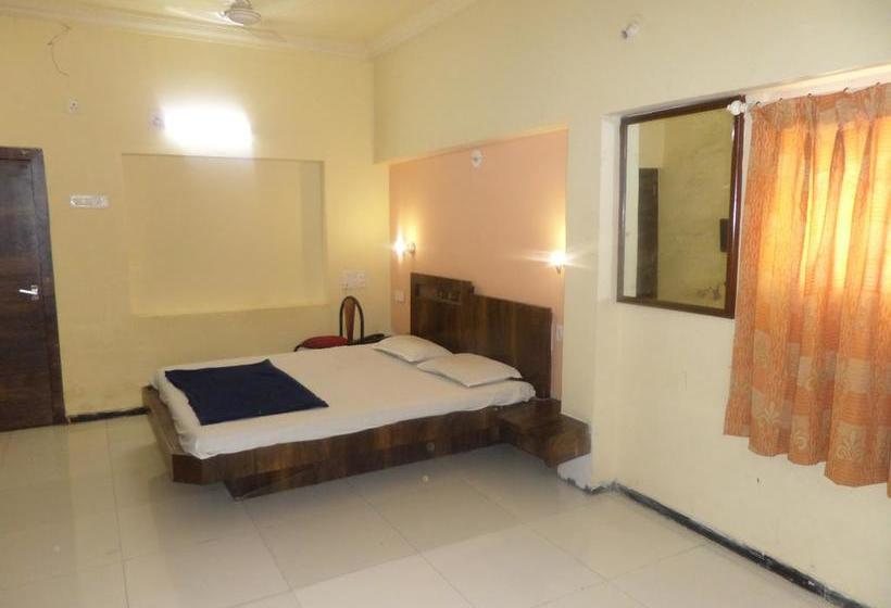 Hotel Ameer Kolhapur 15