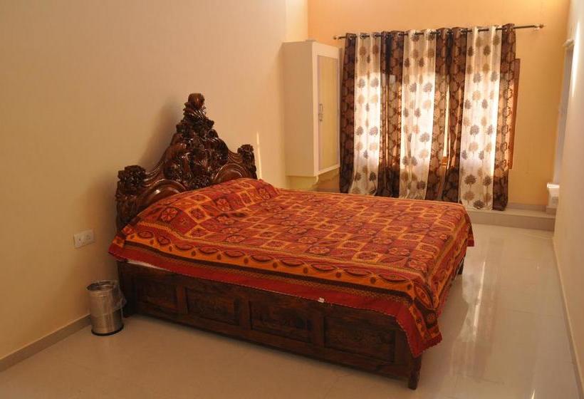 Hotel Karni Raj Palace 1