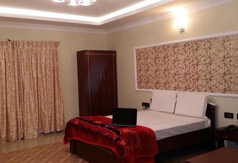 Hotel Holiday Peak 14