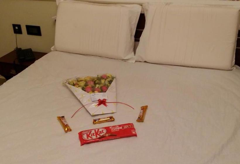 Hotel Holiday Peak 7