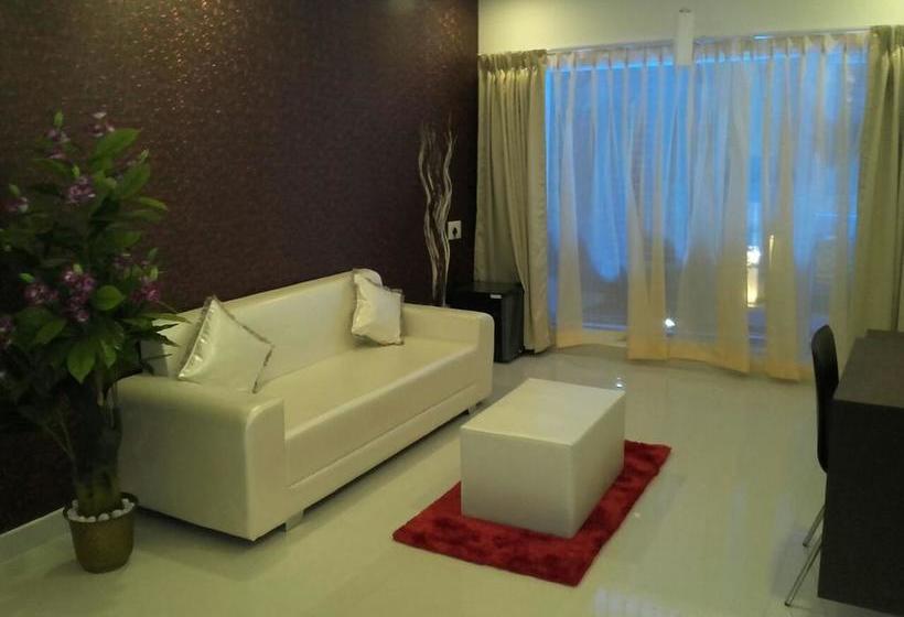 Hotel The Rajamahal Orchid