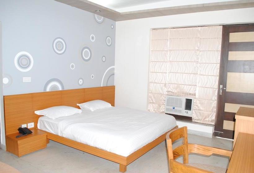 Bed and Breakfast Anand Villa 19