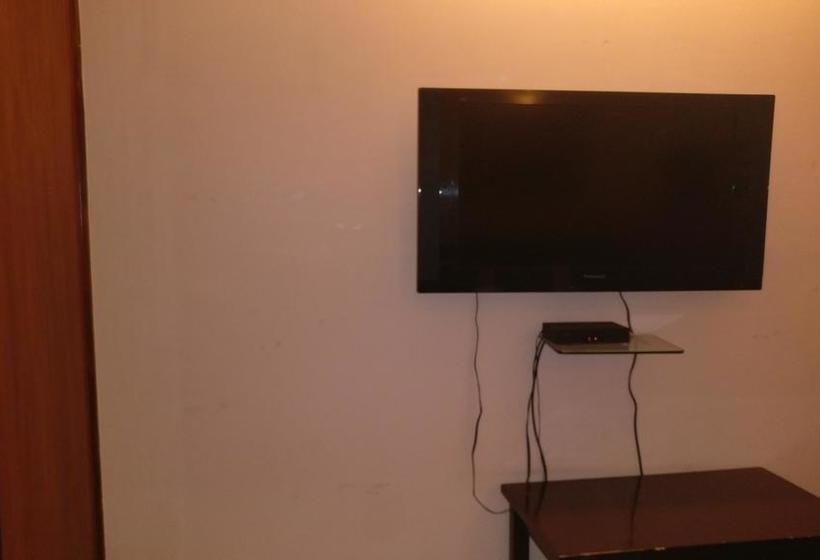 Bed and Breakfast Anand Villa 5