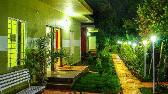 Resort Tripvillas @ Coffee County Retreat 2