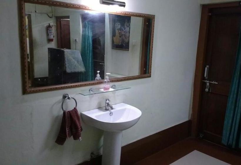 Hotel Radhika Resort 18