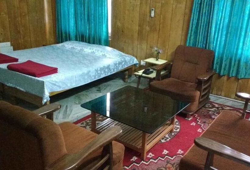 Hotel Radhika Resort 9