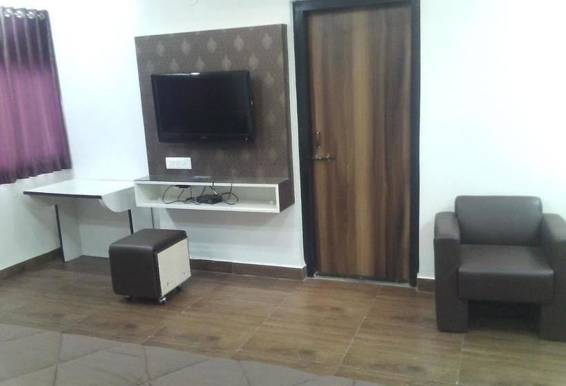 Hotel 12 Star Garuda 1