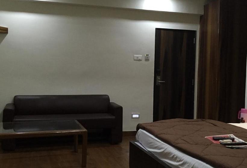 Hotel 12 Star Garuda 2