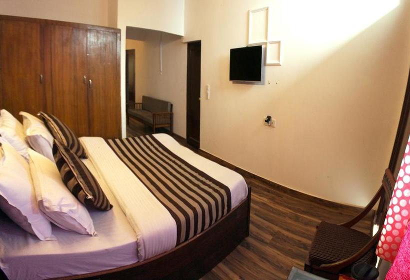 Hotel Divyansh 18